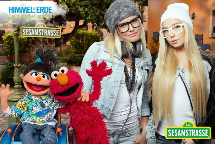 Fotobox-Wiesbaden-Sesamstrasse-Elmo-Interaktion-Kindermarketing-Himmel-und-Erde